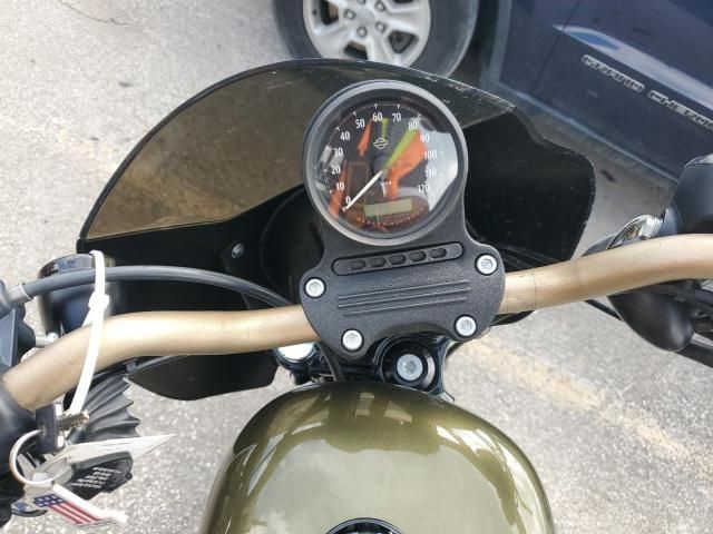 2016 Harley-Davidson XL883 Iron 883