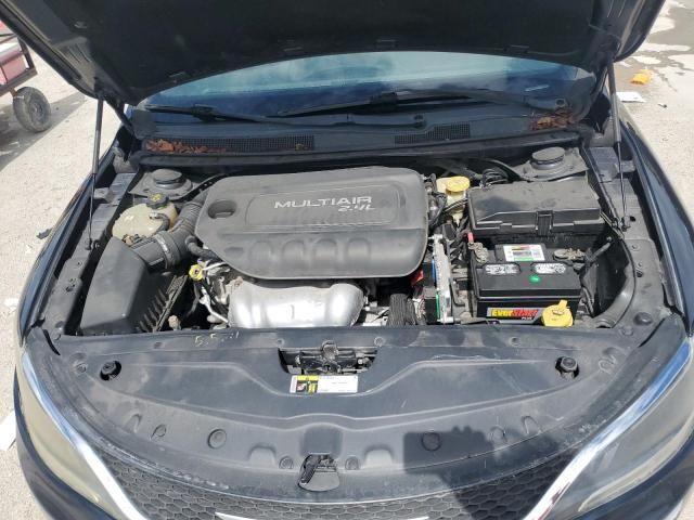 2016 Chrysler 200 Limited