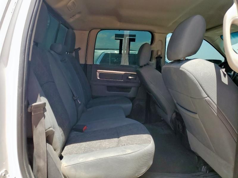 2016 Dodge RAM 1500 SLT