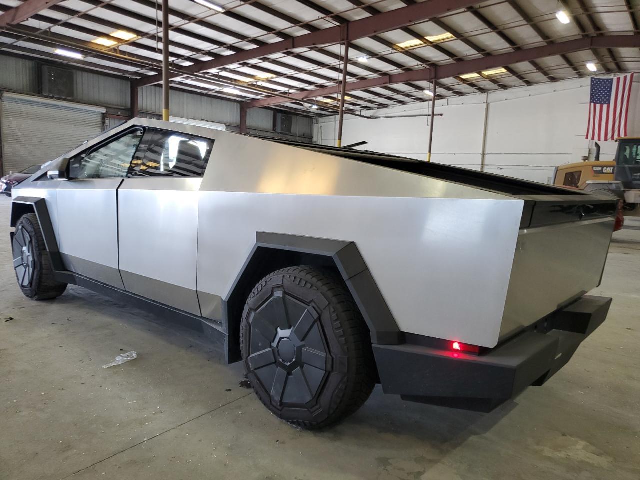 2024 Tesla Cybertruck