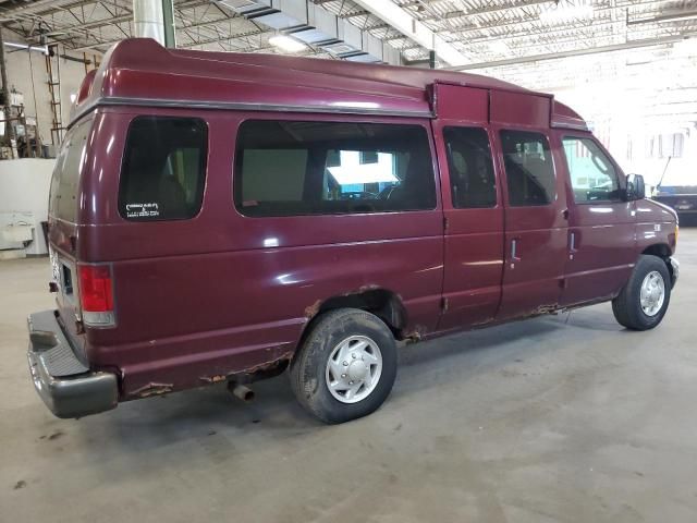 2004 Ford Econoline E350 Super Duty Wagon