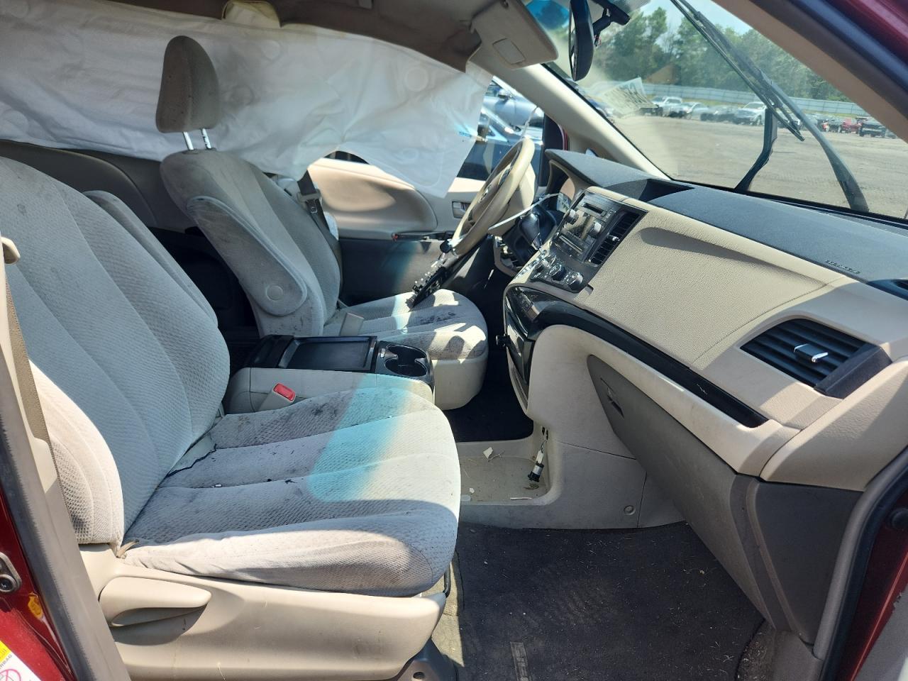 2011 Toyota Sienna le