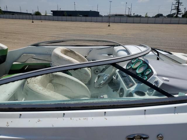 2007 Baja Boat