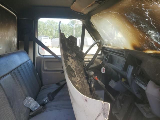 1998 Ford F700