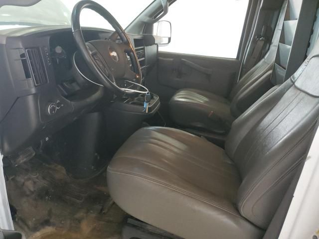 2022 Chevrolet Express G2500
