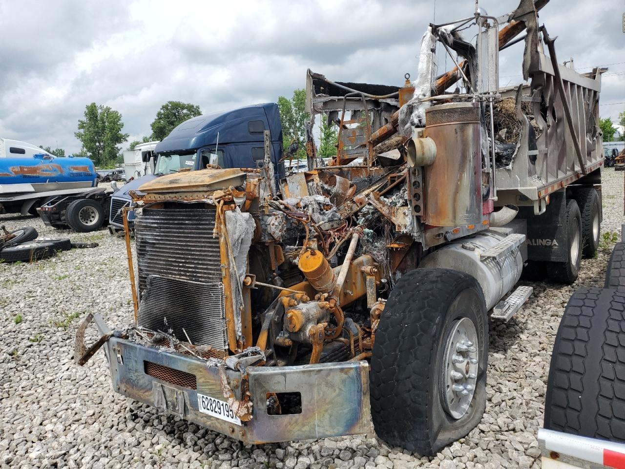 1997 Kenworth Construction T800