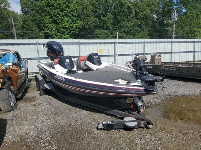 2013 Skeeter Marine Lot