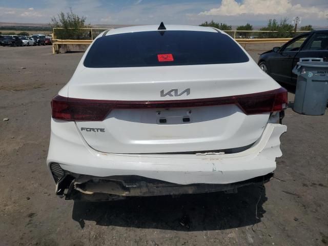 2024 KIA Forte lx