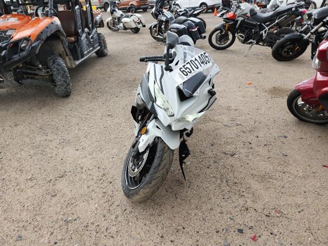 2025 Kawasaki ZX400 S