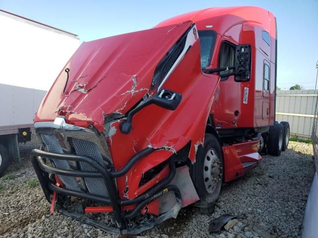 2023 Kenworth T680 Semi Truck