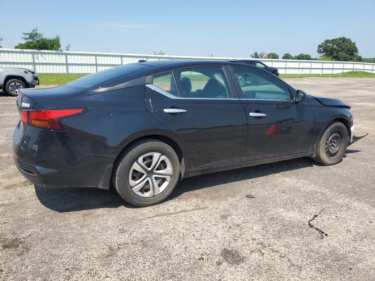 2019 Niss Altima