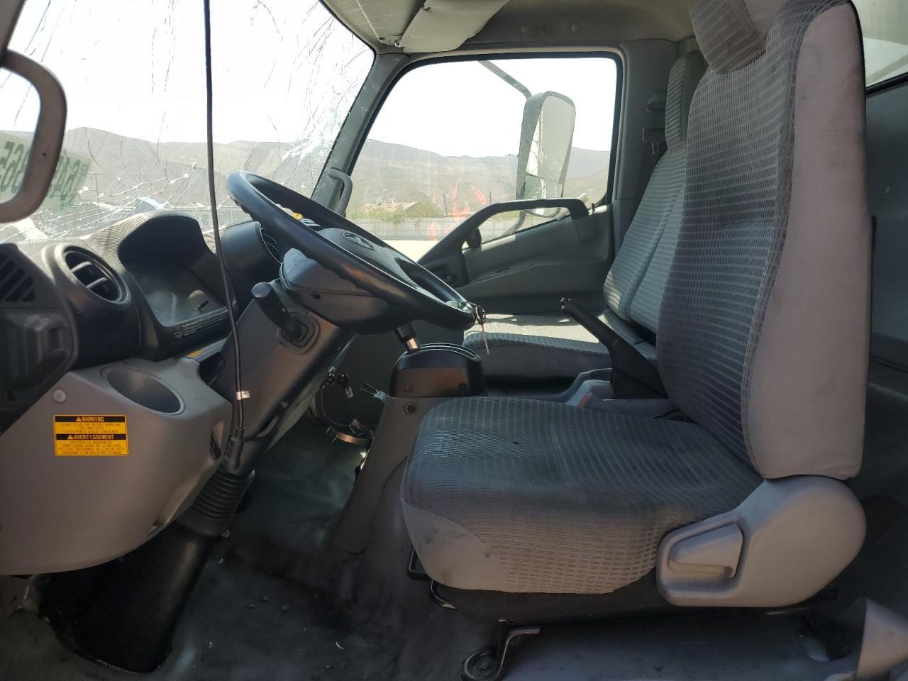 2020 Hino 195