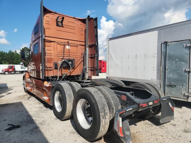 2011 Volvo VNL Semi Truck