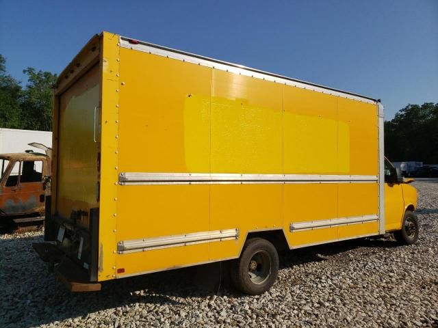2012 GMC Savana Cutaway G3500
