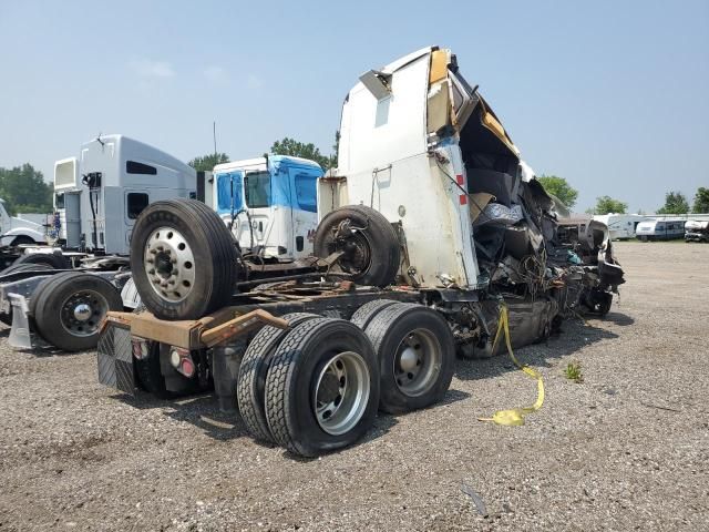 2011 Peterbilt 387 Semi Truck