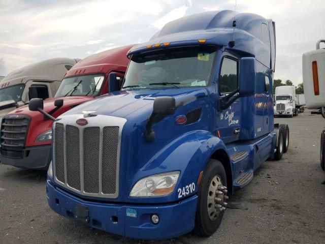 2020 Peterbilt 579 Semi Truck