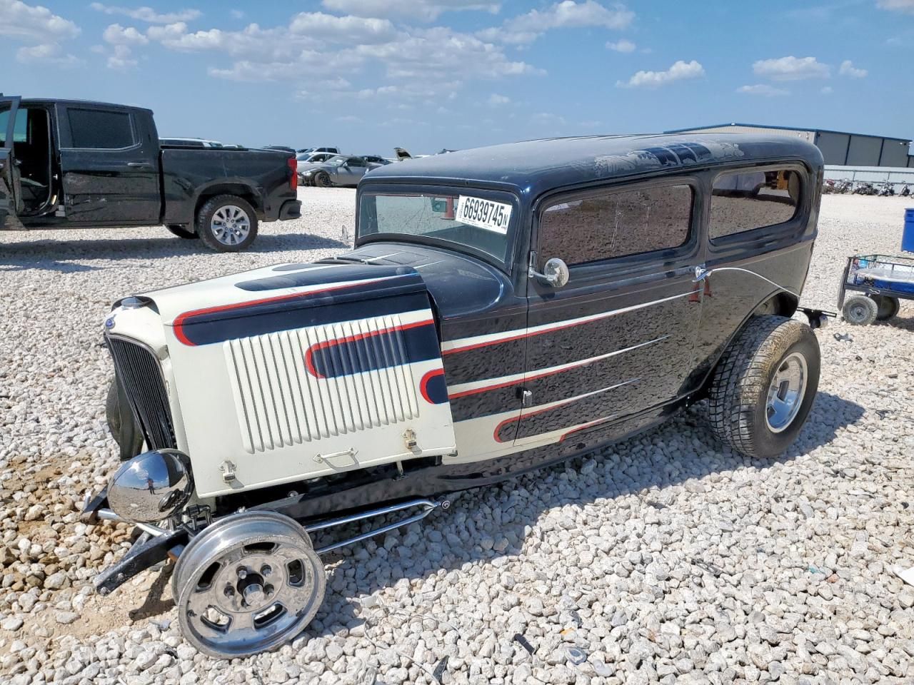 1932 Ford Sedan