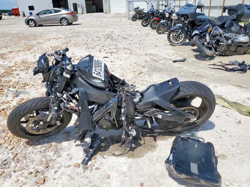 2005 Yamaha YZFR6 L
