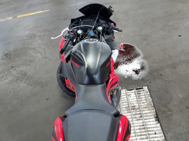 2025 Kawasaki EX500