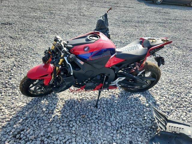 2023 Honda CBR1000 RA