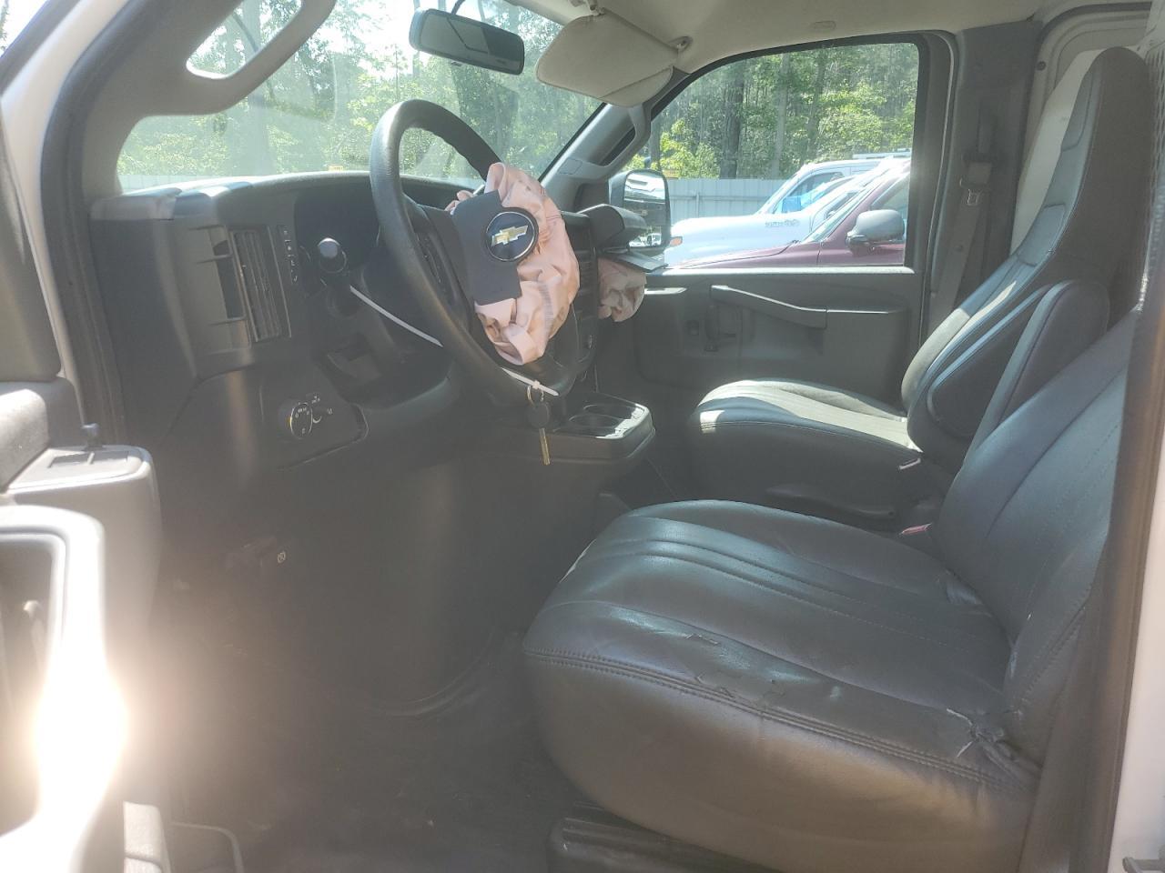 2020 Chevrolet Express G2500