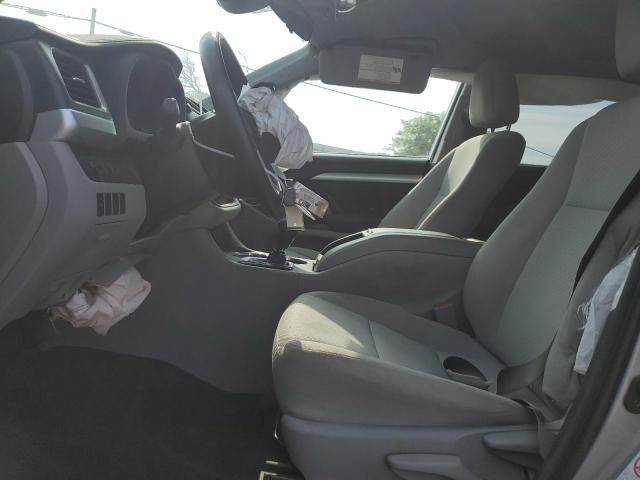 2018 Toyota Highlander le