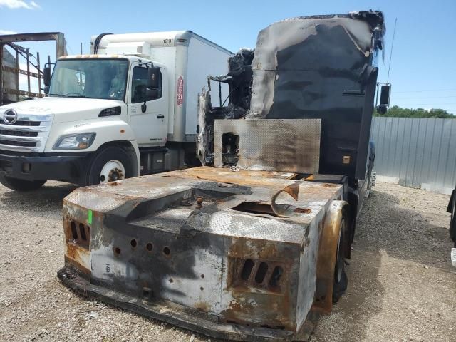 2010 Peterbilt 386