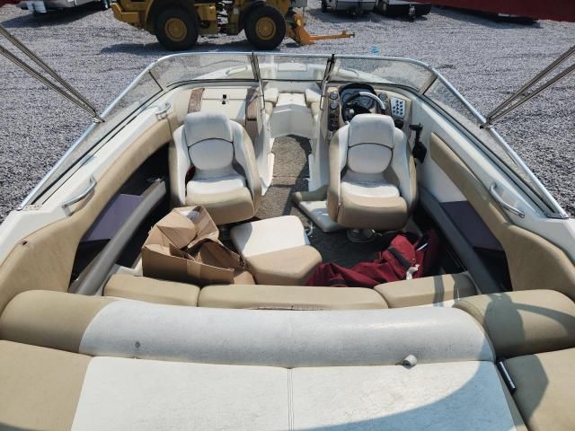 2005 Larson Boat