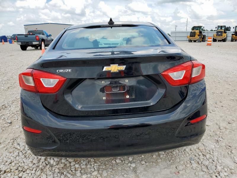 2018 Chevrolet Cruze LS