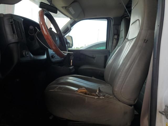 2017 Chev Express Cargo 2500 1