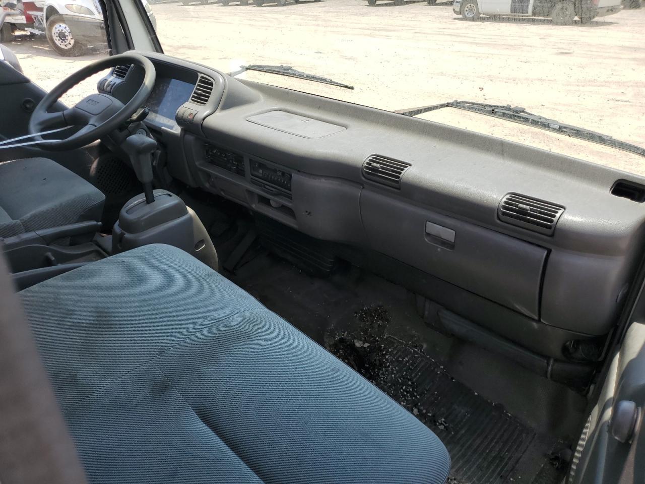 1997 Isuzu NPR