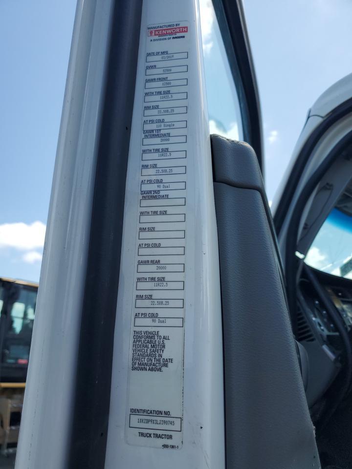 2020 Kenworth T880 Semi Truck