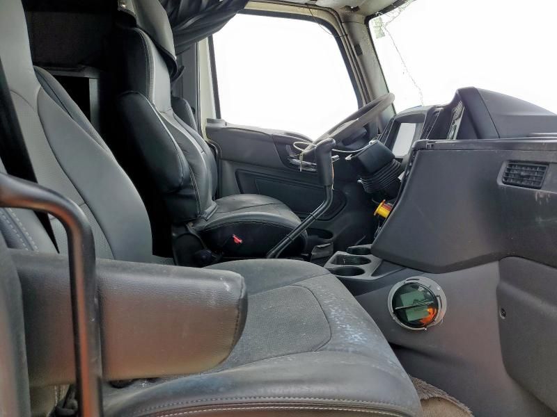 2025 International LT625 Semi Truck