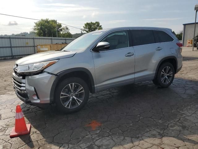 2018 Toyota Highlander le
