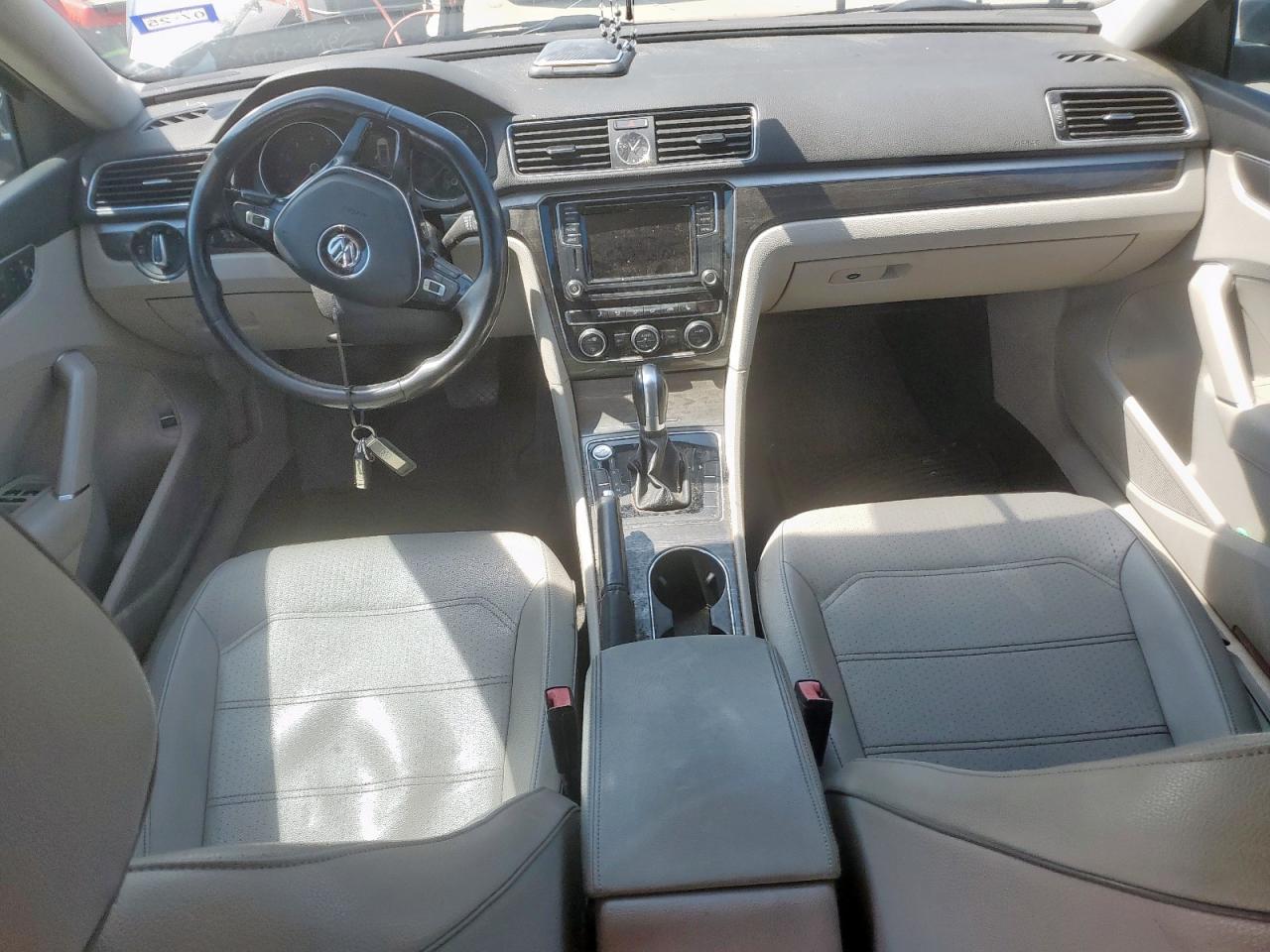 2017 Volkswagen Passat se