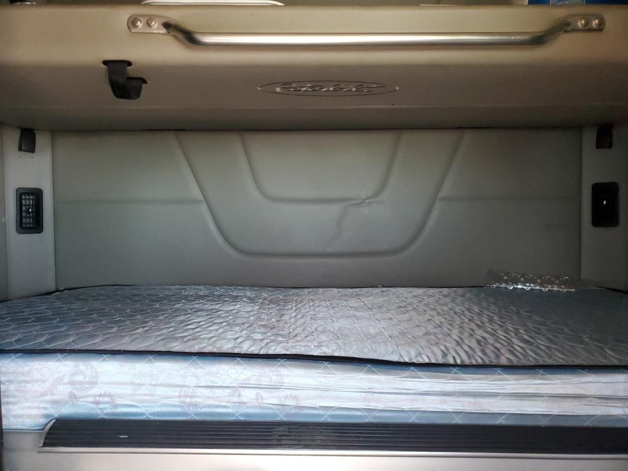 2019 Peterbilt 579 Semi Truck