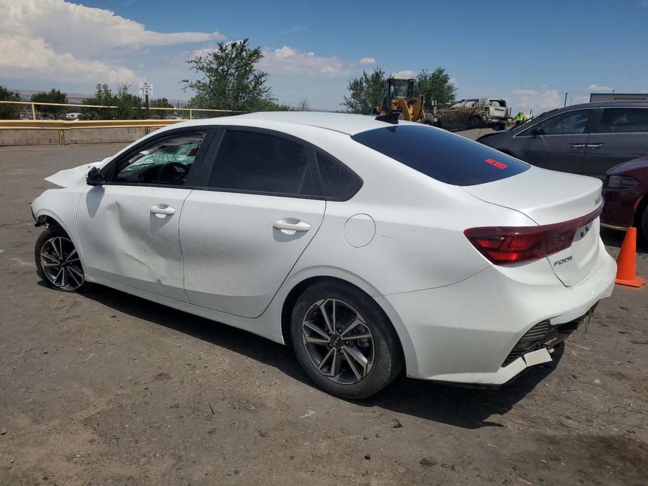 2024 KIA Forte lx