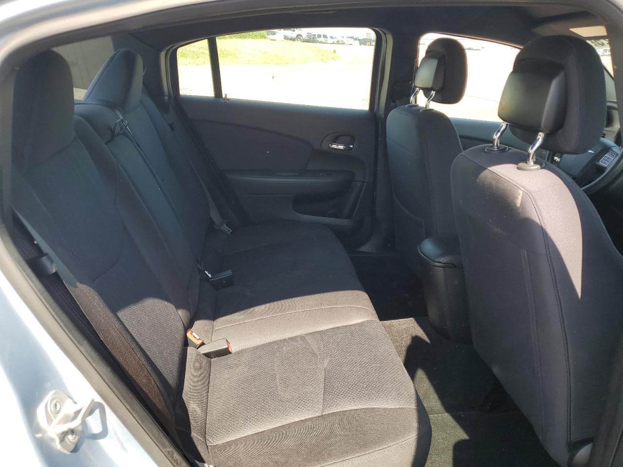 2013 Chrysler 200 lx