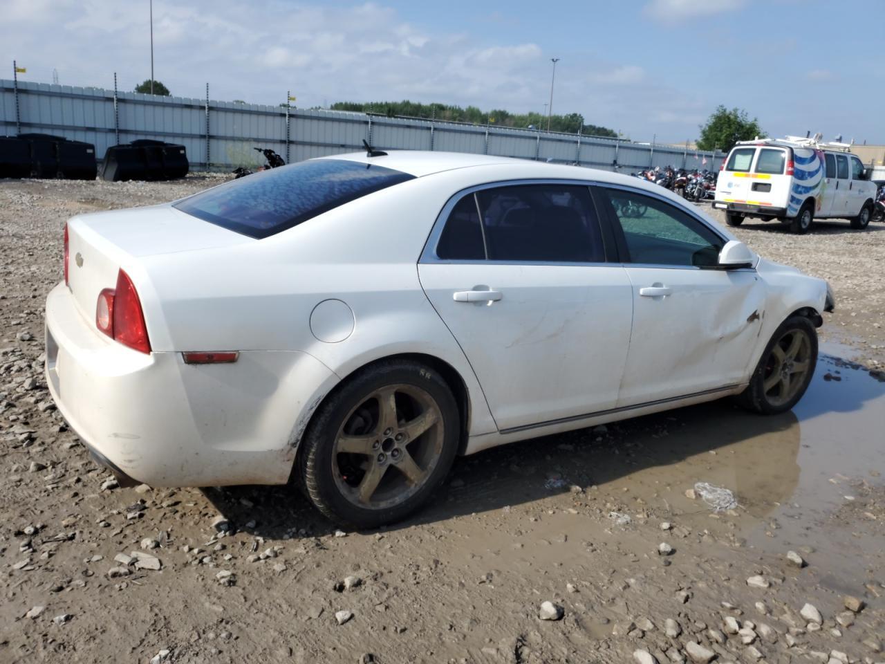 2011 Chevrolet Malibu 2LT