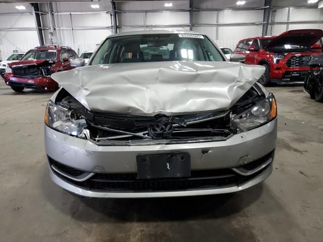 2013 Volkswagen Passat SE