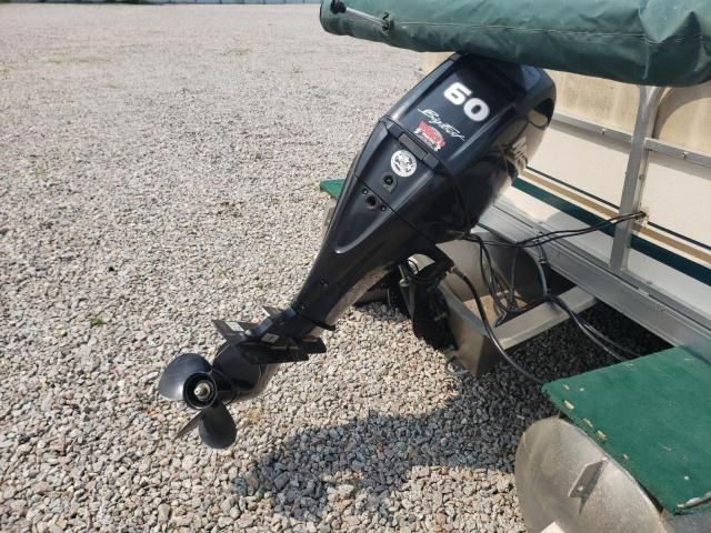 2004 Wildwood Pontoon