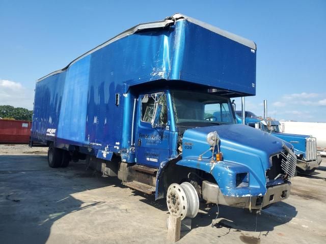 2004 Freightliner Medium Conventional FL70