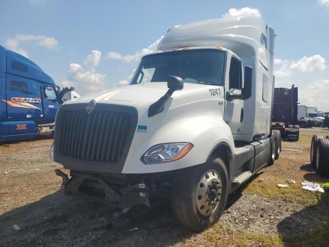 2022 International LT625 Semi Truck