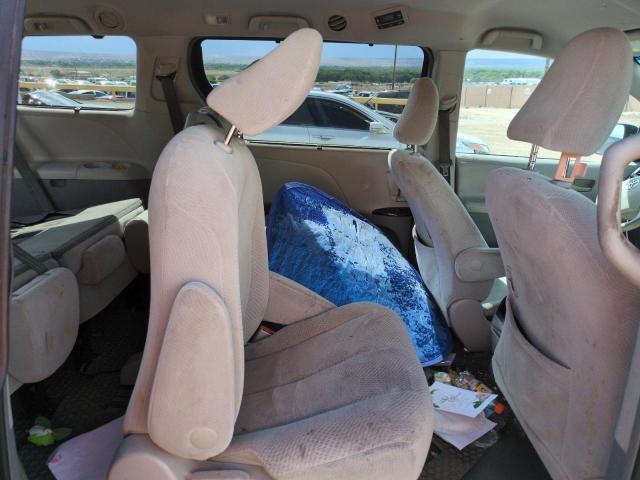 2013 Toyota Sienna le 8-passenger