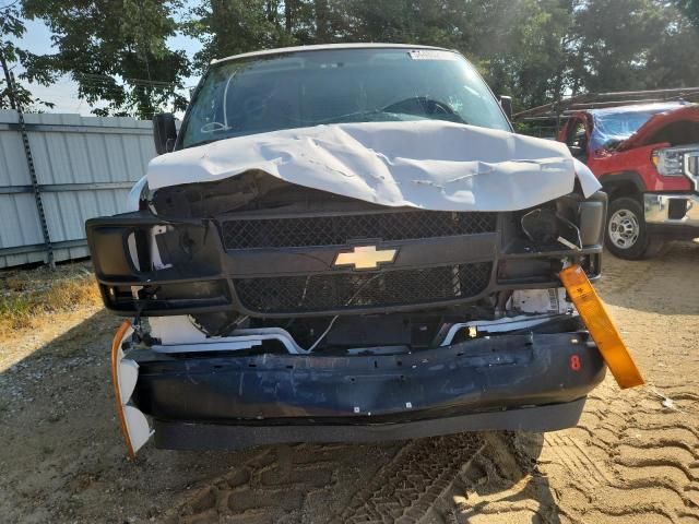 2017 Chevrolet Express G2500