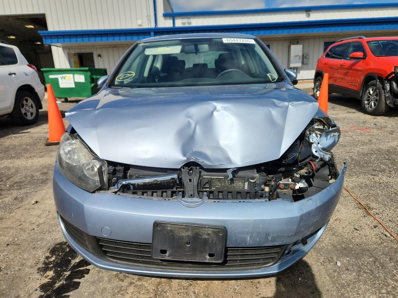 2010 Volkswagen Golf Base / s