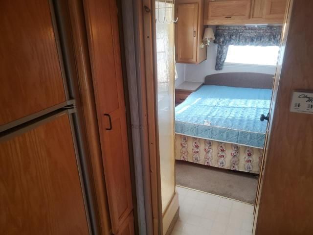 1999 Ford Econoline E450 Super Duty Cutaway Van RV