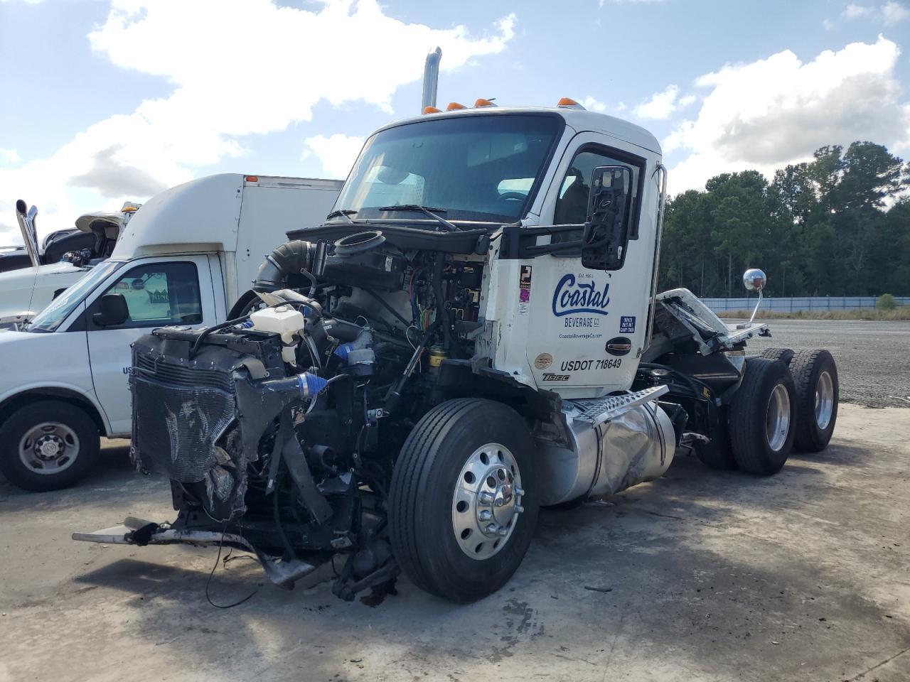 2020 Kenworth T880 Semi Truck