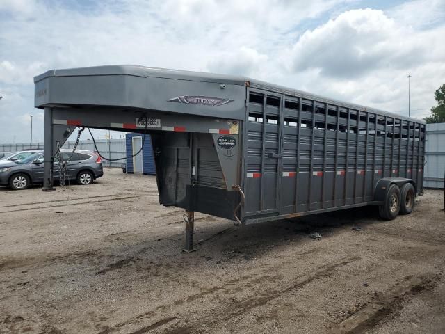 2015 Titan FR1104 Livestock Trailer