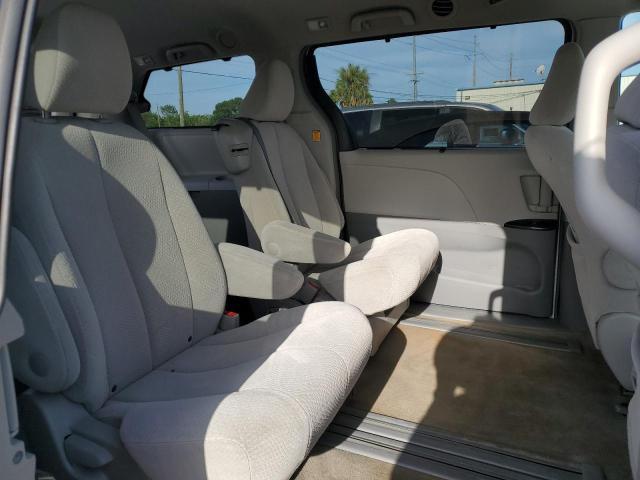 2013 Toyota 2013 Toyt Sienna le